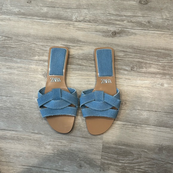 ZARA Flat Denim Sandals - Picture 1 of 3